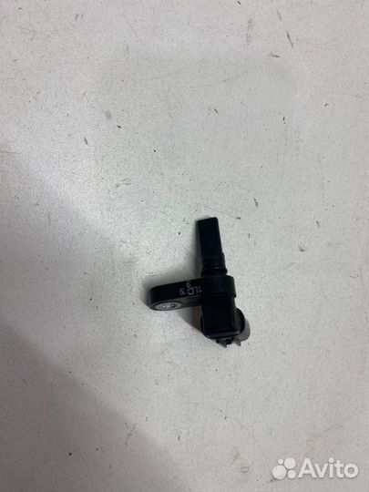 Датчик abs правый Toyota Land Cruiser 200