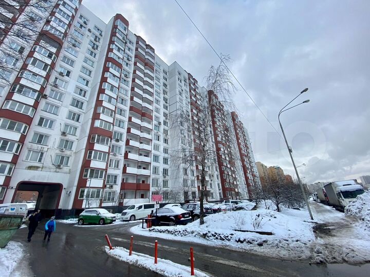 2-к. квартира, 82,4 м², 2/15 эт.