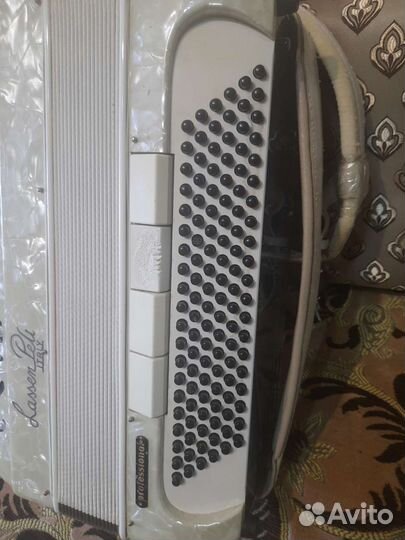 Баян пятирядный итальянский