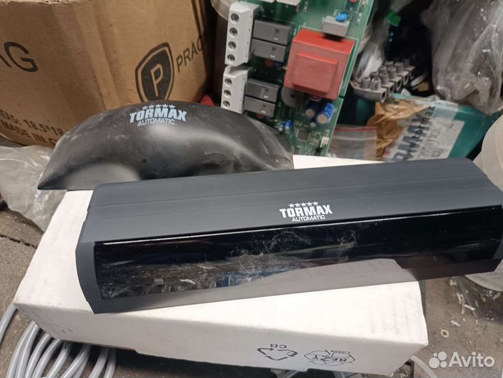 Панели управления автоматическими дверьми