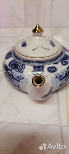 Чайник заварочный фарфоровый