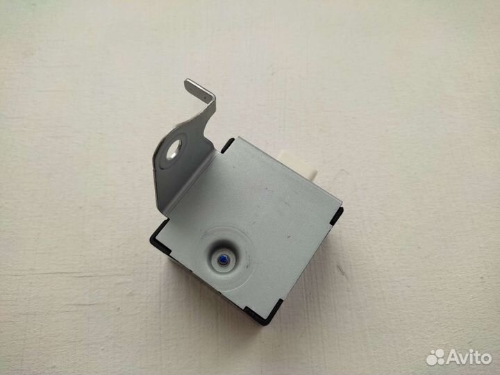 Блок управления центральным замком Toyota