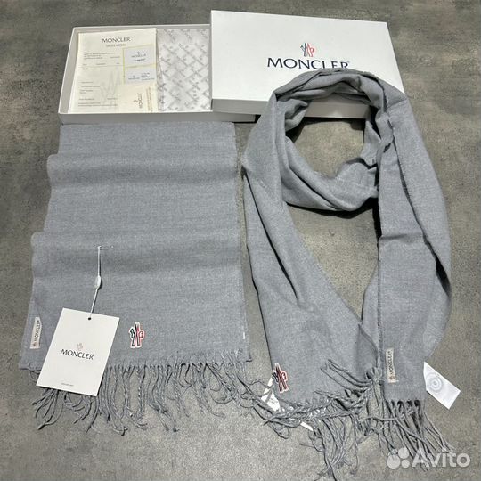 Шарф в коробке moncler