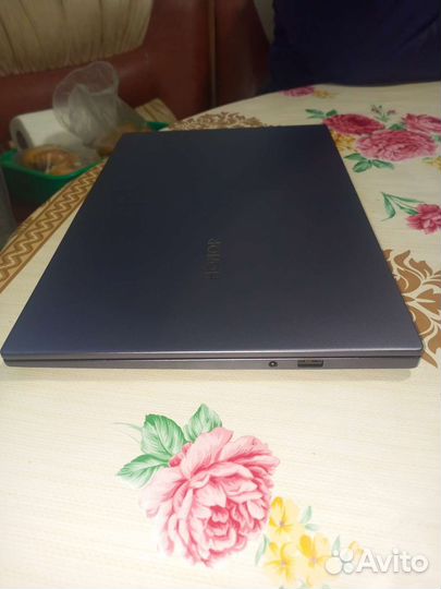 Ноутбук на запчасти