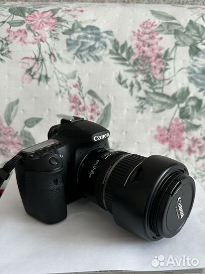 Зеркальный фотоаппарат canon 60d