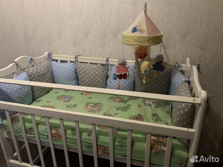 Детская кроватка