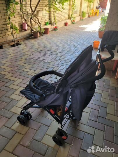 Прогулочная коляска трость