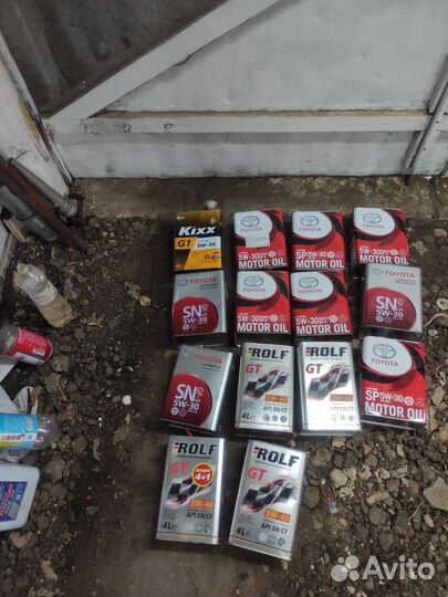 Канистры металические бу Тойота 4 литровые