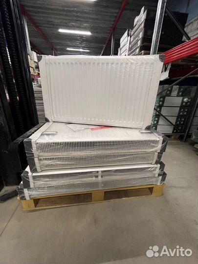 Батарея отопления. Радиатор отопления стальной