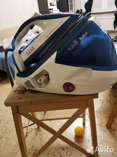 Утюг с парогенератором Tefal