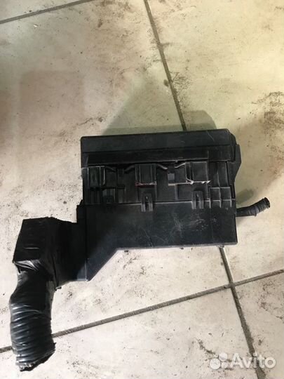 Блок предохранителей Nissan Note YZ11