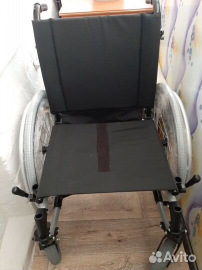 Кресло коляска для инвалидов