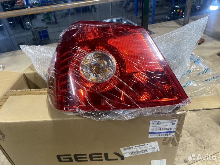 Фонарь задний левый geely mk cross 1017001549