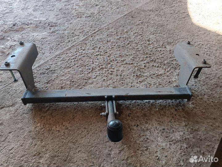 Фаркоп Шевроле кобальт равно р4