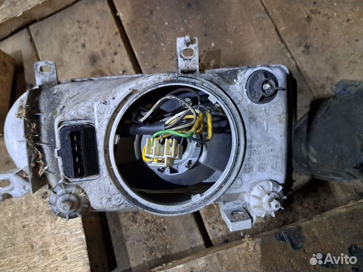 Фара Фольксваген гольф 3