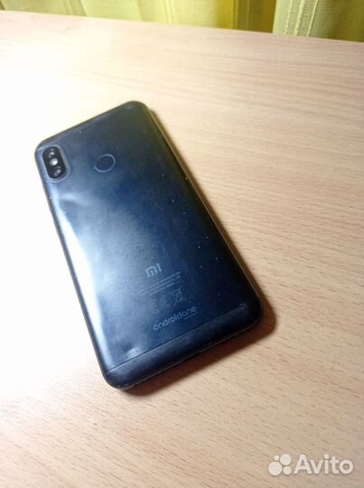 Xiaomi Mi A2 Lite Android One, 3/32 ГБ