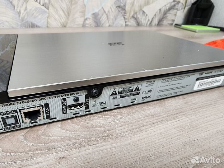 4K 3D Blu-ray плеер LG BP740