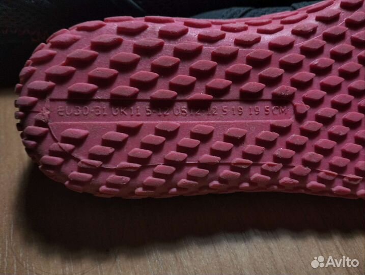 Аквашузы, тапочки для плавания и очки для плавания