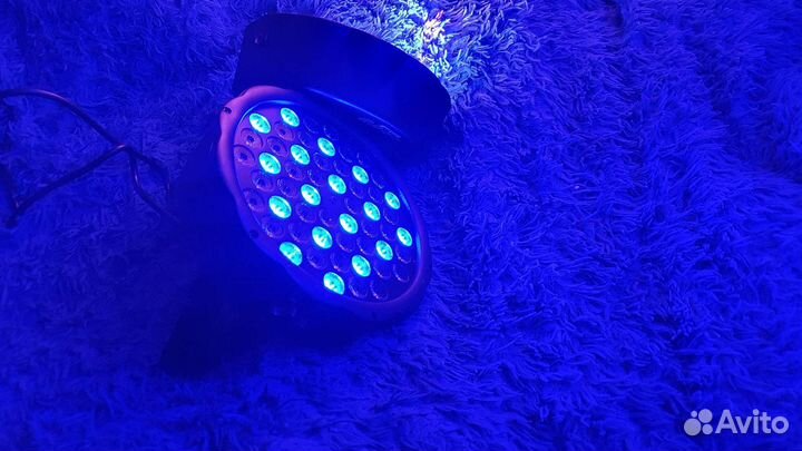 Led par LED Bar в аренду. Rgbw прожектор