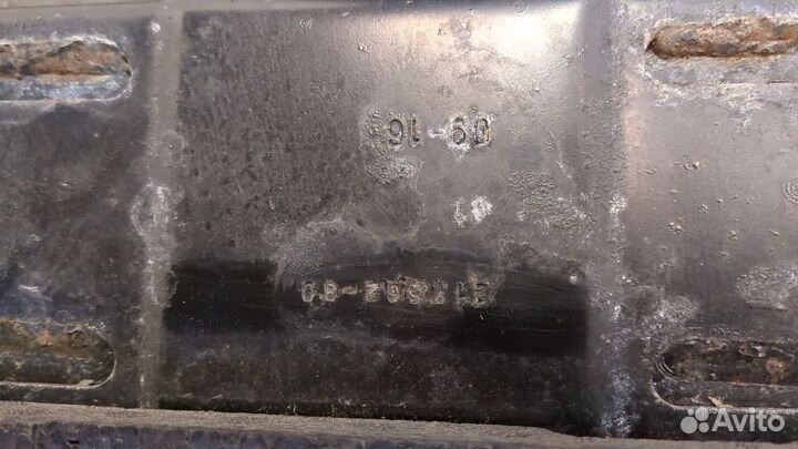 Усилитель бампера передний Renault Megane 4