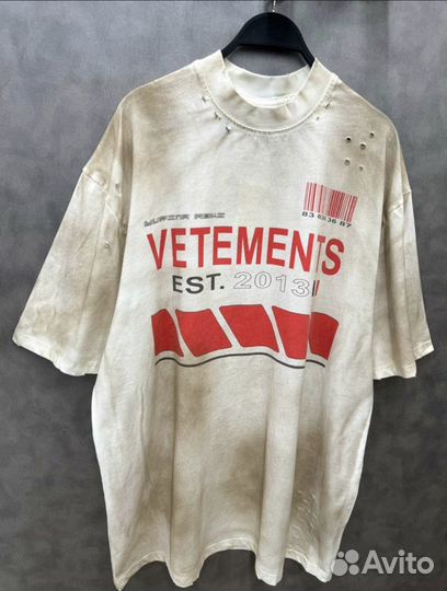 Футболка vetements