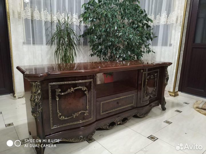 Тумба под телевизор