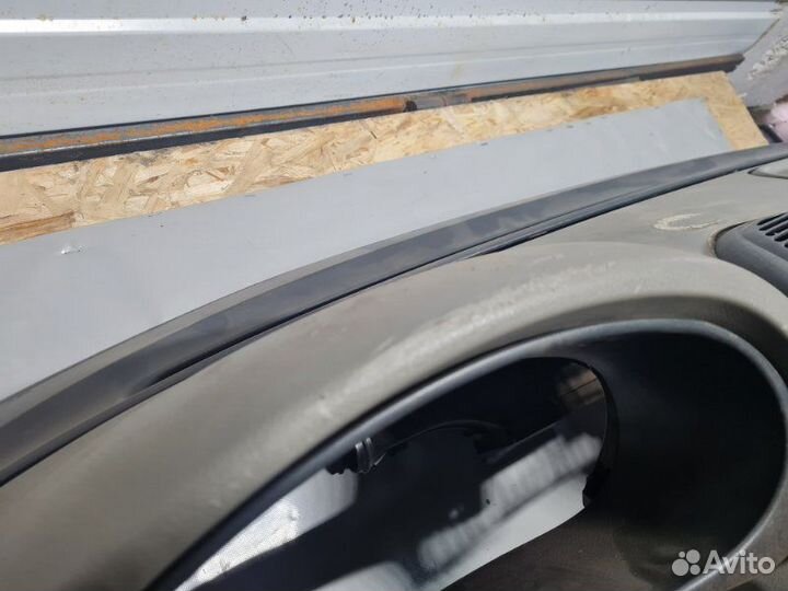 Панель торпедо Ваз Калина универсал 8 клапанный