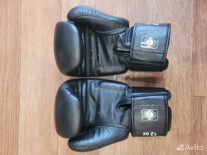 Боксерские перчатки twins 12