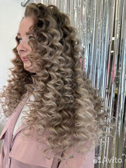 Нужна Модель на кудри.Локоны