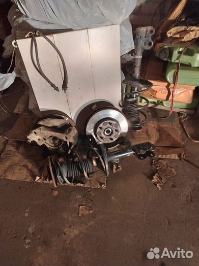 Перед на toyota prius