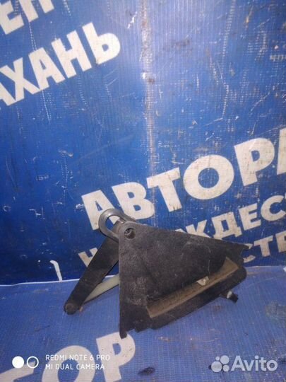 Кронштейн регулятора заслонки печки Ваз Лада 2110