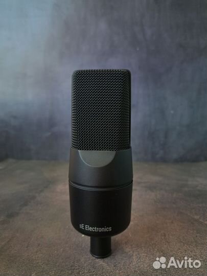 Студийный микрофон sE Electronics X1 A