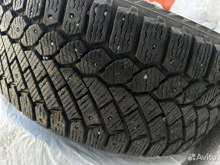 Gislaved Nord Frost 200 225/45 R18