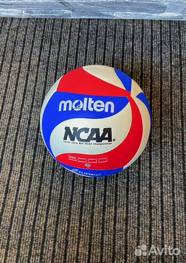 Волейбольный мяч Mikasa