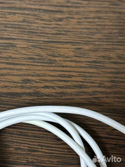 Оригинальный кабель для iPhone