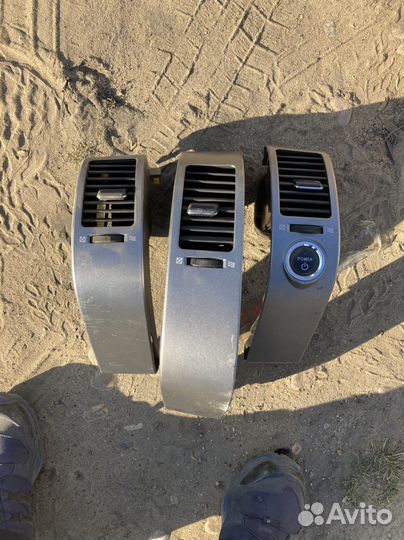 Вставки пластиковые в торпедо prius20