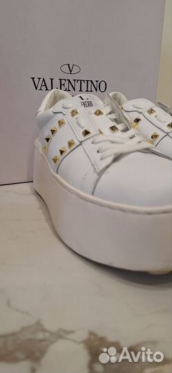 Белые кожаные кеды