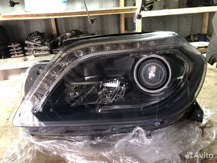 Фара Mercedes GL w166