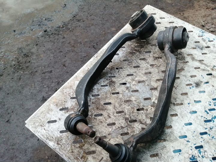 Рычаг передней подвески Lexus Ls460