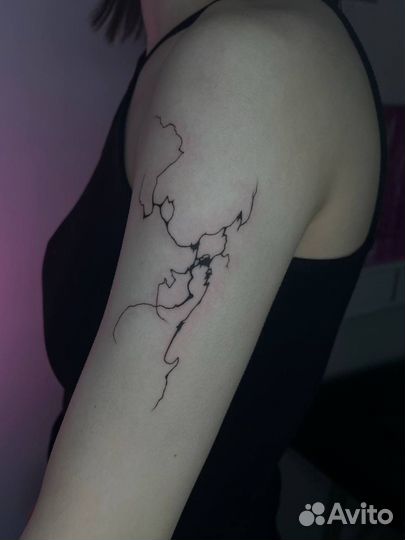 Модель на тату за расходники