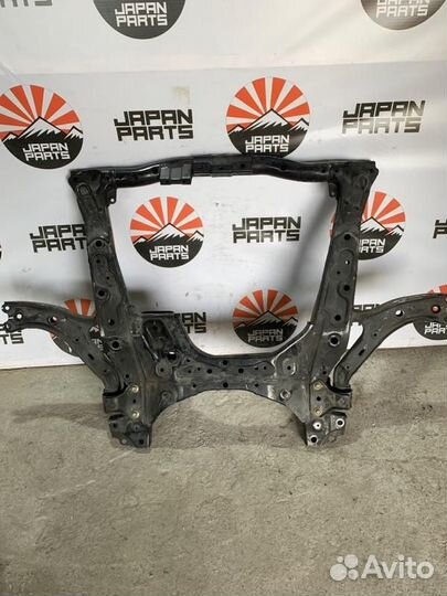 Подрамник Honda CR-V