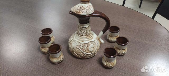 Графин глиняный с рюмками