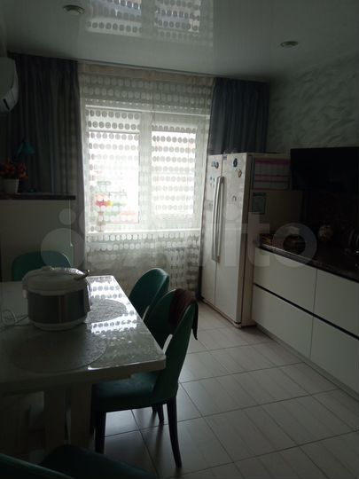4-к. квартира, 85,7 м², 8/9 эт.