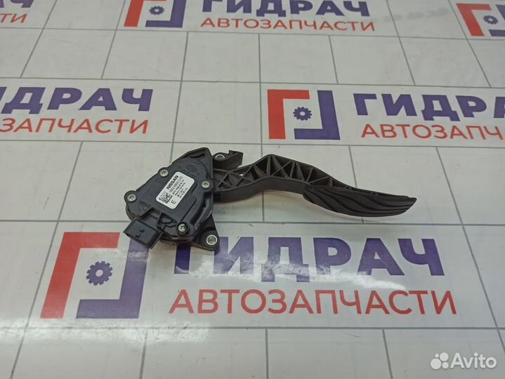 Педаль газа Nissan Roque (T32) 18002-4BA0A