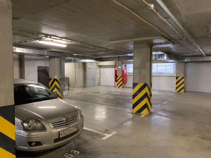Машиноместо, 15 м²