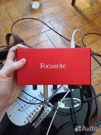 Внешняя аудиокарта focusrite scarlett 2i2 3rd gen