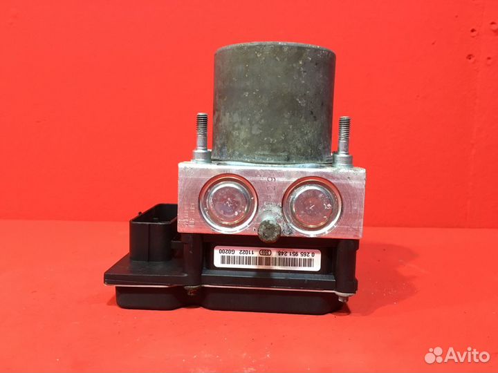 Блок ABS для Hyundai Santa Fe CM D4EB 2.2 (Б/У)