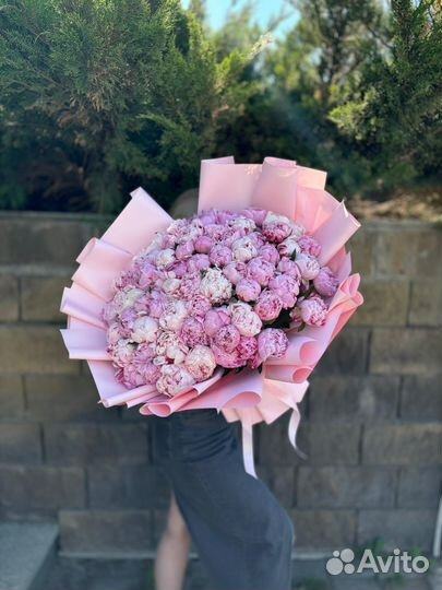 Букет гигант из пионов