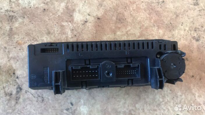 Блок управления климатической установкой VW Polo