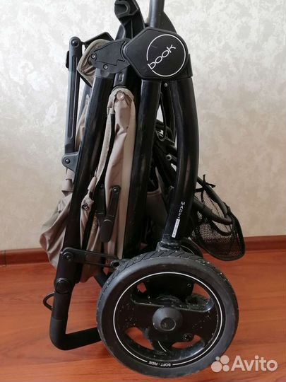 Коляска прогулочная peg perego